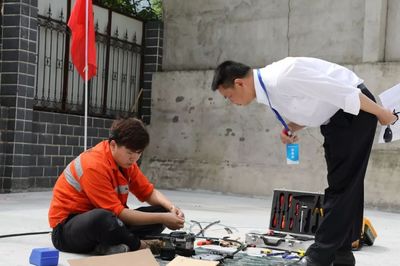 武漢通信段 比標準，拼速度，光纜接續大比武助力通信設備修理